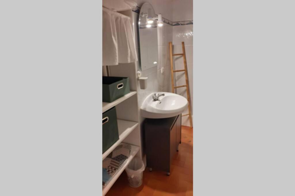 Agreable Logement Proche De La Gare Et Du Polygone Lägenhet Béziers Exteriör bild
